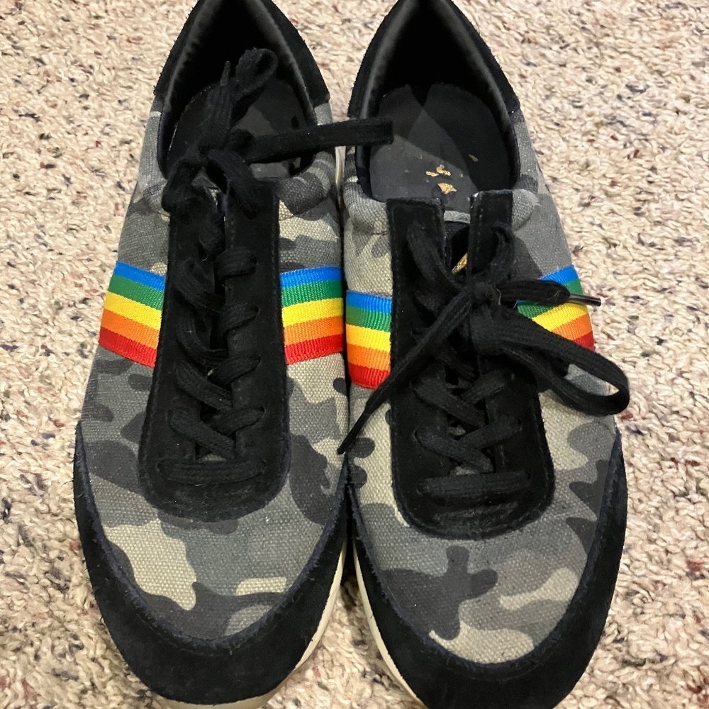 GOLA Montreal Camo Sneaker In Dark Khaki/ Black size 8